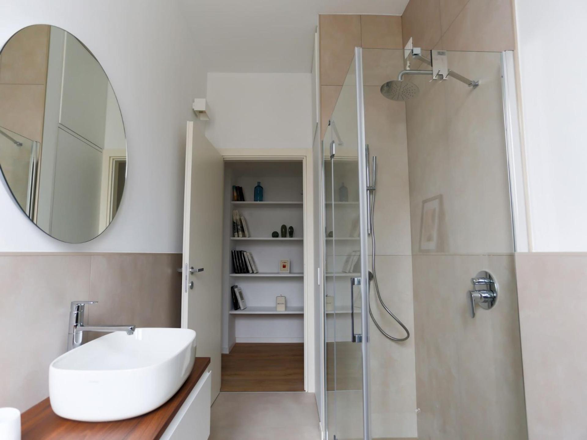 The Best Rent - Spacious And Renovated Two-Bedroom Apartment Downtown Mailand Exterior foto